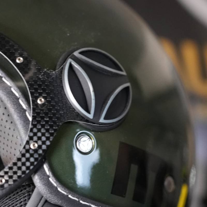 Мотоциклетний шолом JET MOMO FGTR EVO Green Metal/ Black