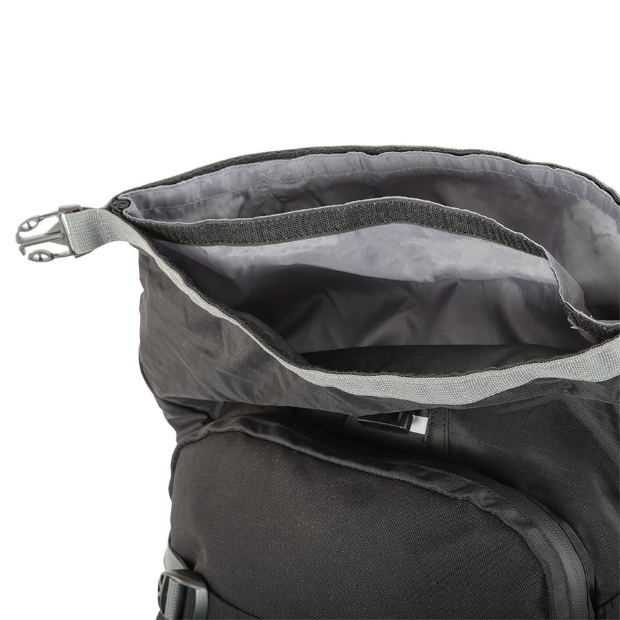 Туристичний рюкзак BUSE 30 літрів чорний