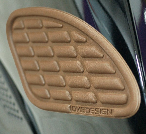 Пара накладок ONEDESIGN для stompgrip з м'якої шкіри коричневого кольору