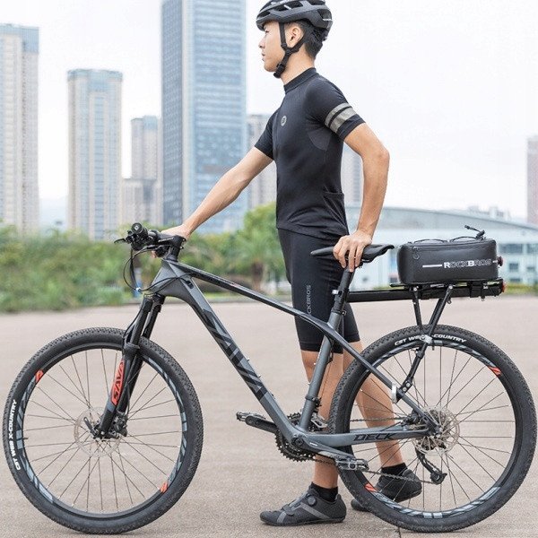Велосипедна сумка-саквояж на багажник Rockbros 4L