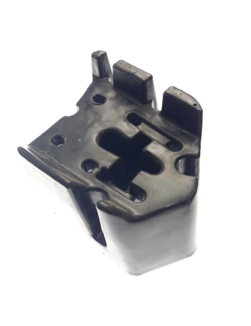 Нижня кришка, ліва педаль