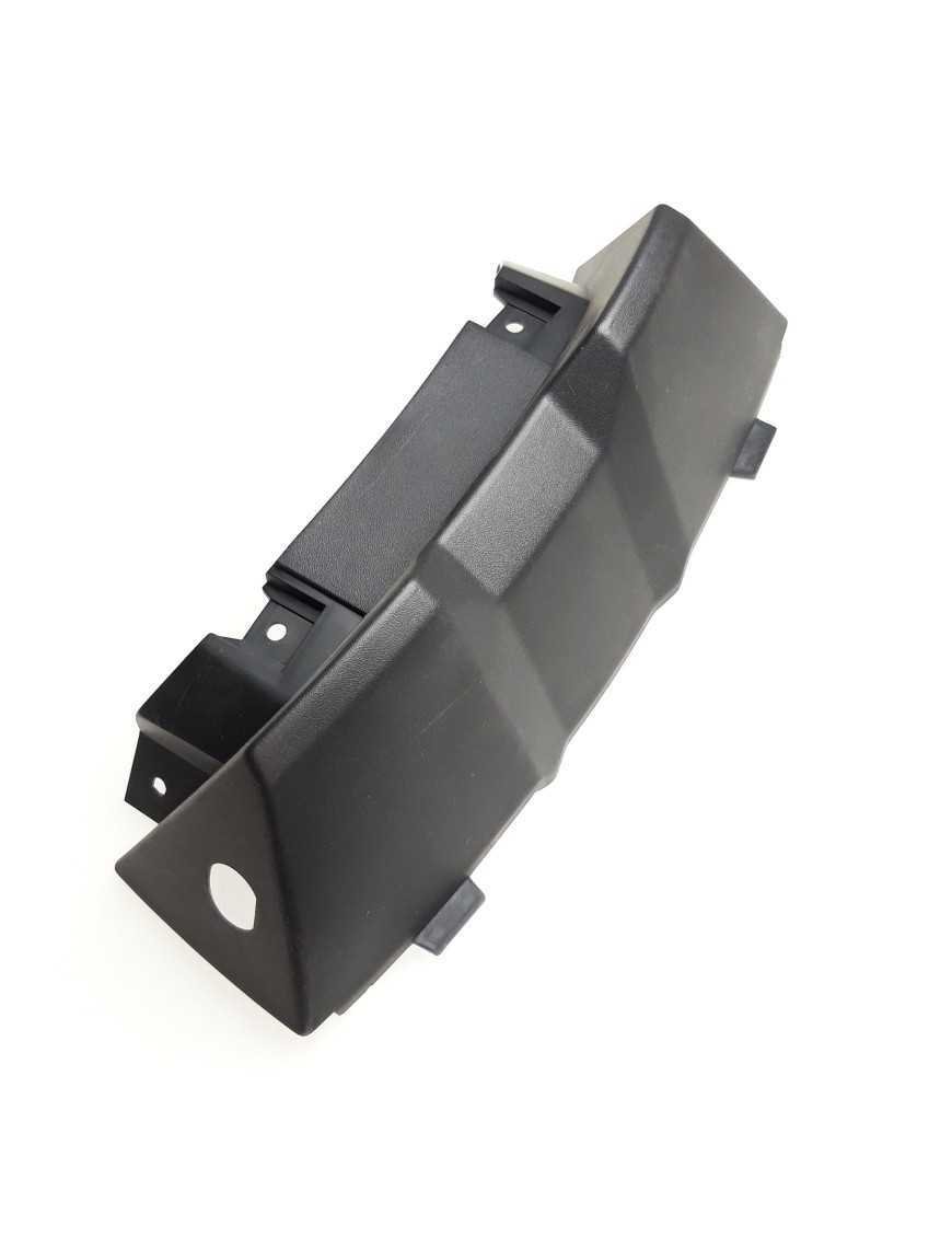 Передня кришка паливного бака