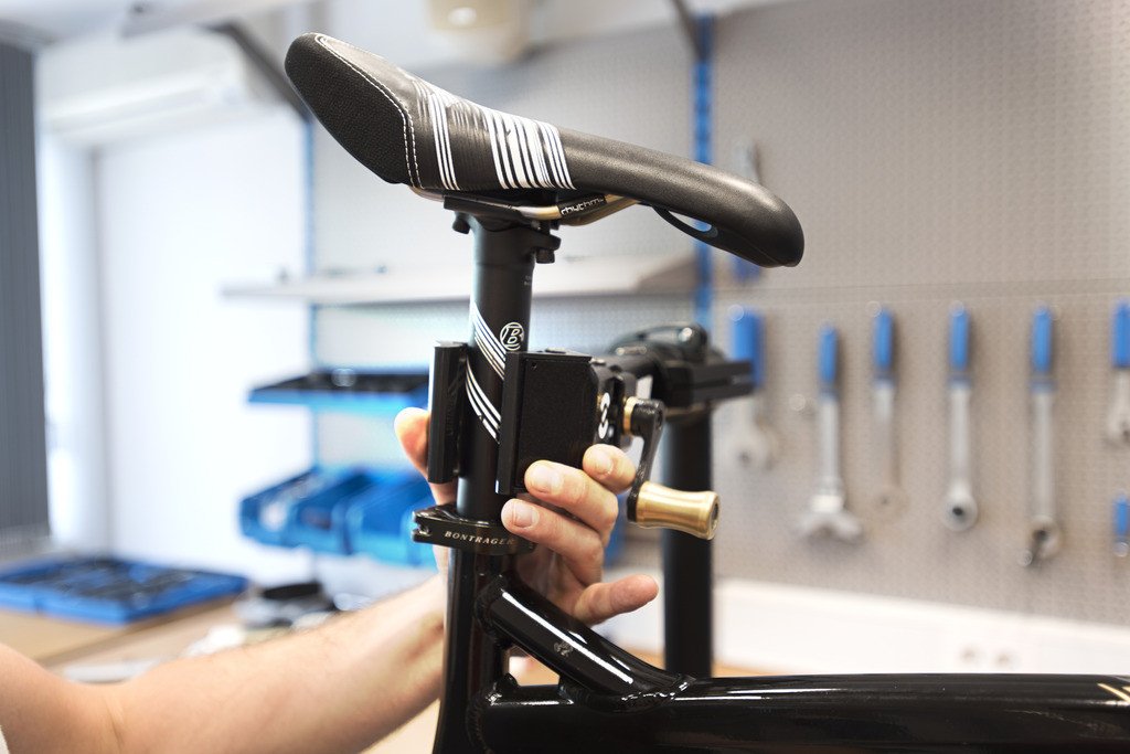 Професійний тримач для підйомника UNIOR Remco Bike Lift Pro Shop Clamp (1693.1Q 627095)