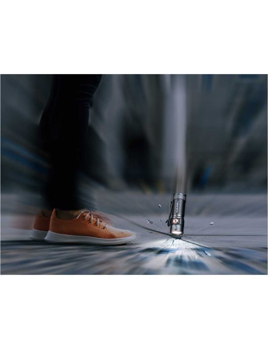 Діодний ліхтарик Fenix E18R V2.0