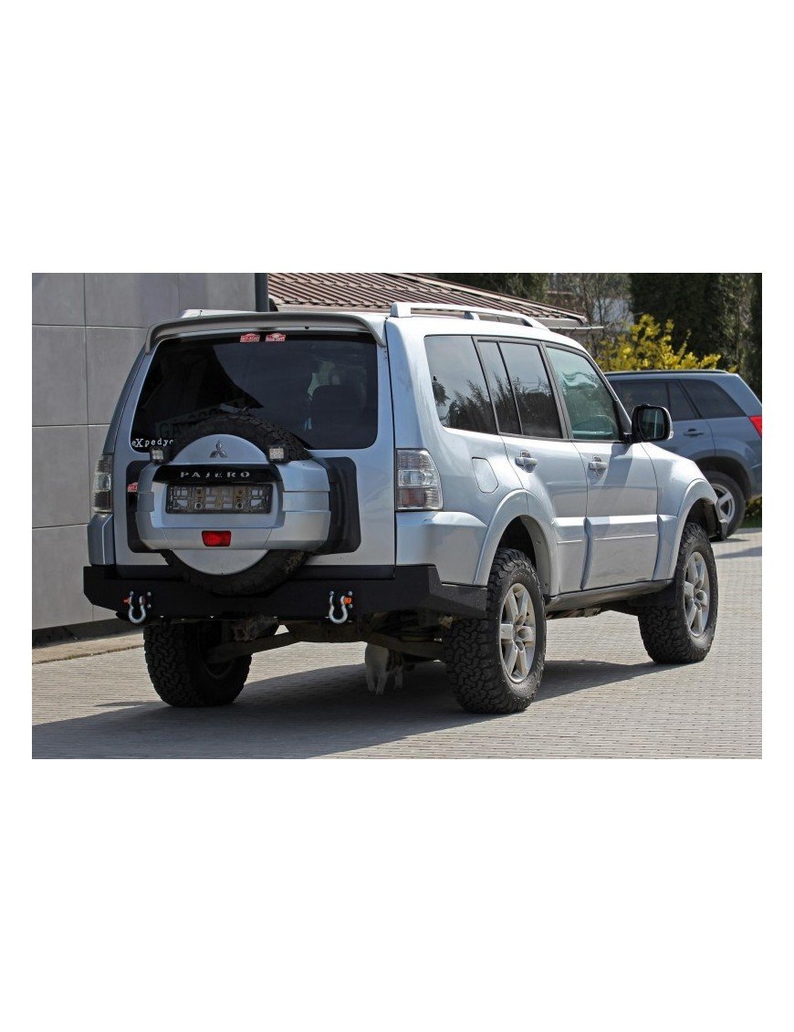 Задній сталевий бампер Mitsubishi Pajero 4 V80 long More 4x4