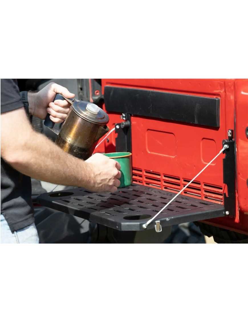 Розкладний стіл, що кріпиться до кришки багажника Rough Country