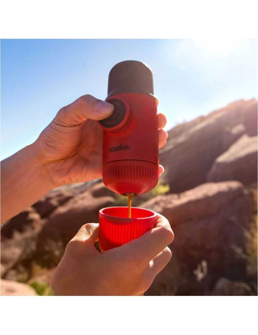 Дорожня кавоварка Wacaco Nanopresso Lava Red з чохлом
