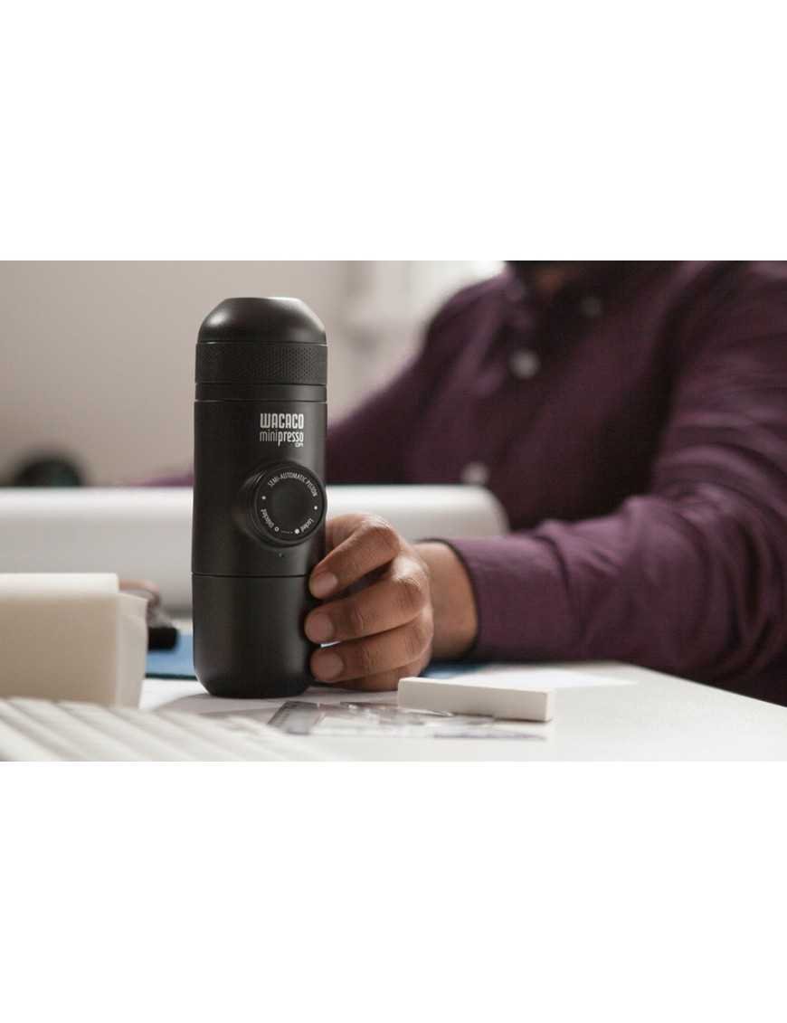 Портативна кавоварка WACACO Minipresso GR