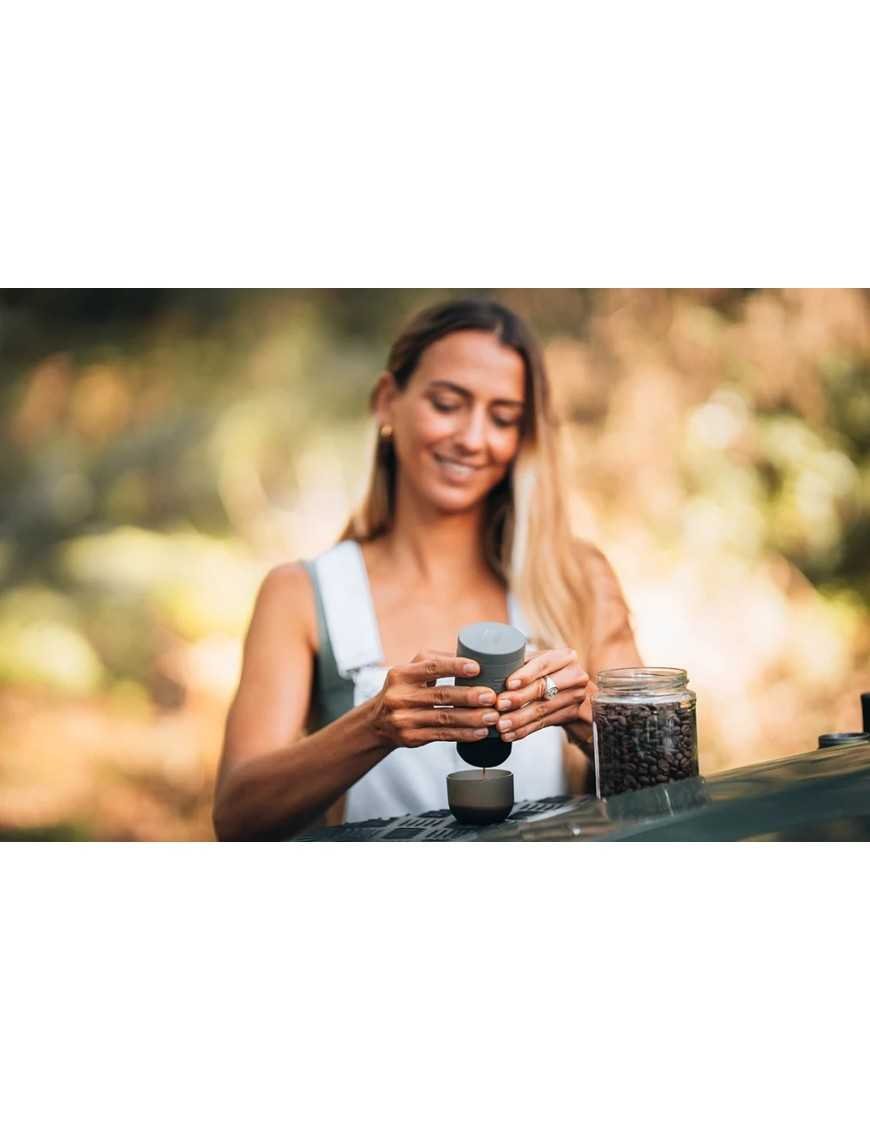 Портативна кавоварка WACACO Minipresso GR2