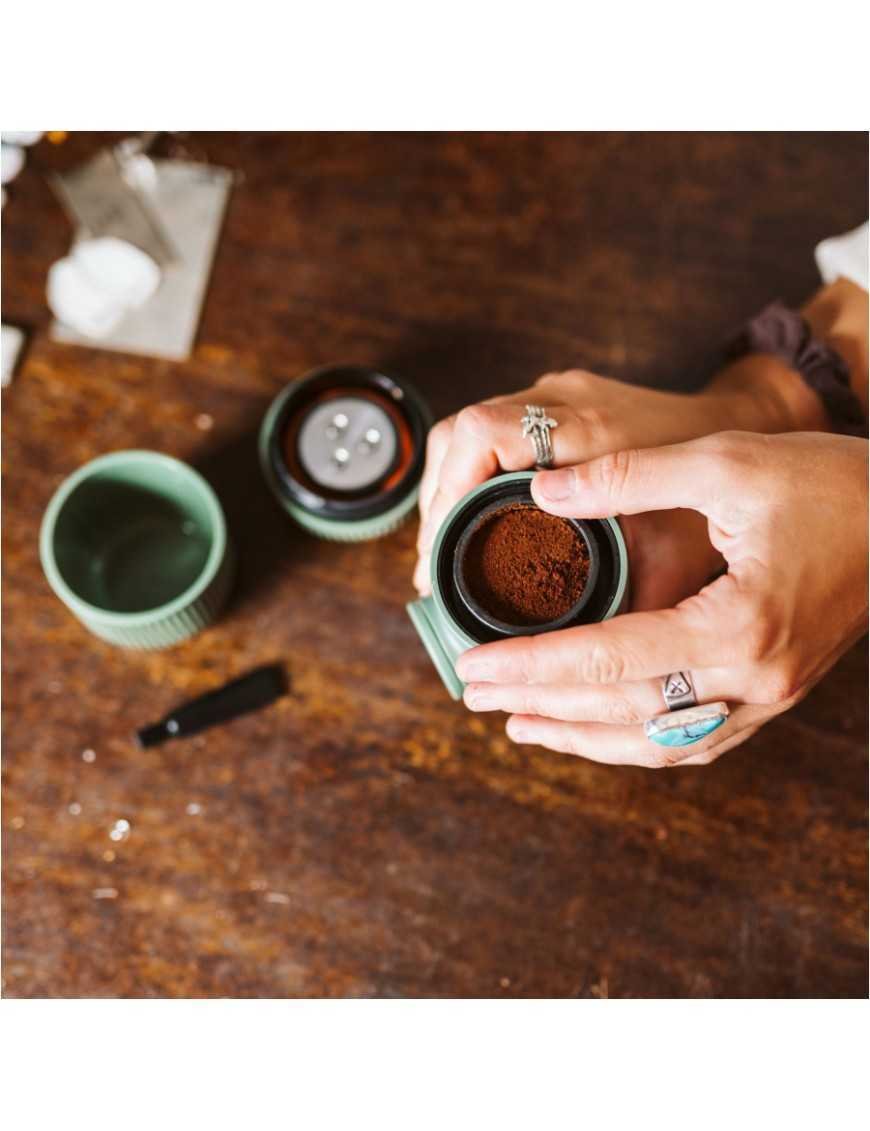 Дорожня кавоварка Wacaco Nanopresso Moss Green з чохлом