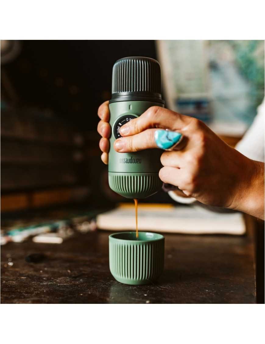 Дорожня кавоварка Wacaco Nanopresso Moss Green з чохлом