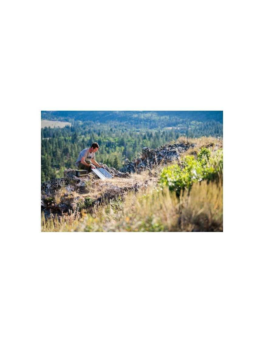 Goal Zero Nomad 50 – мобільна, гнучка та складана сонячна панель великої потужності.