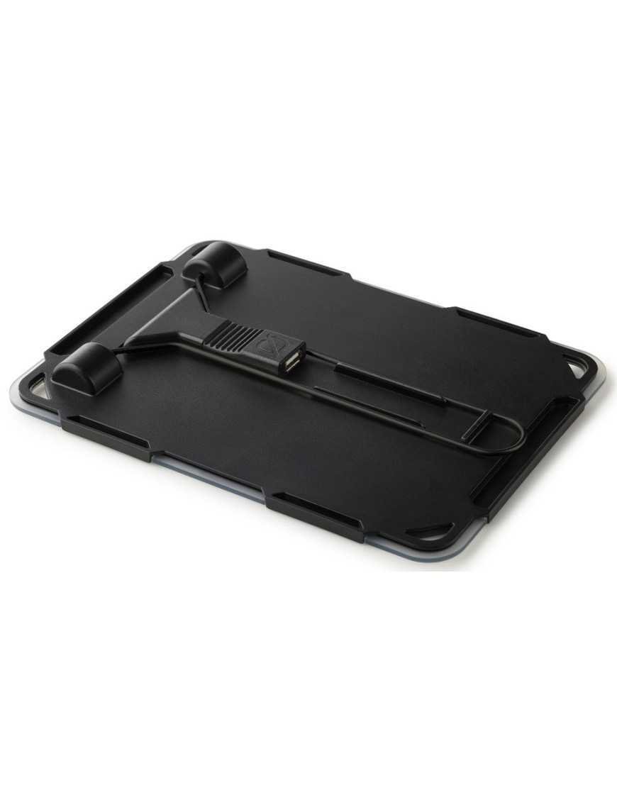 Goal Zero Nomad 5 — мобільна та стійка до погодних умов і бризок сонячна панель.